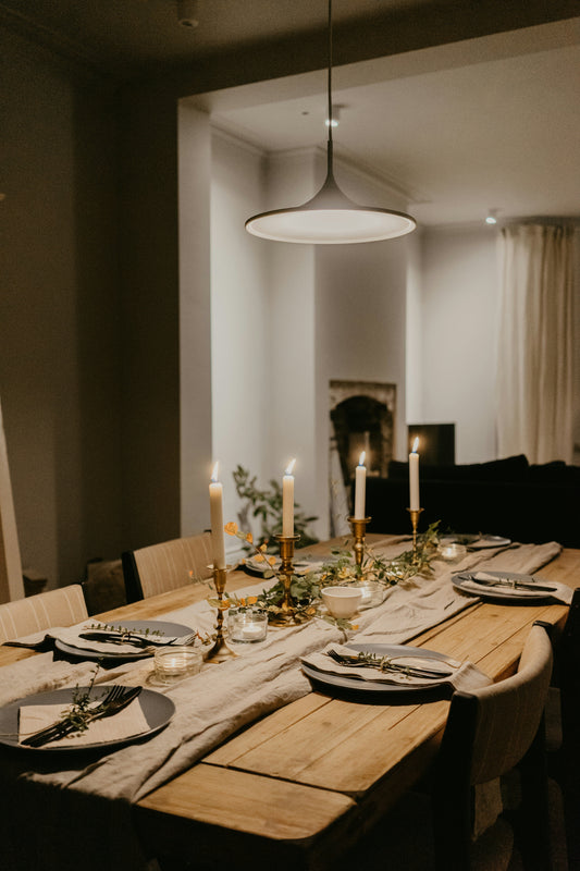 The Art of Dining: Sculpting Ambiance with Elegant Illumination