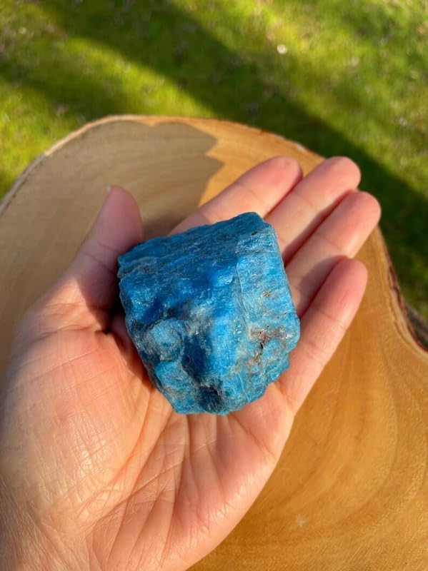 Zenkeeper 1Lb Apatite Crystal Stone Natural Raw Stones & Fountain Rocks for Tumbling, Cabbing, Polishing, Wire Wrapping, Wicca & Reiki Crystal Healing