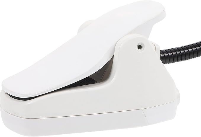 LED Rechargeable Clip-on Music Stand Light Flexible Gooseneck Piano Lamp with LED Desk Light for Upright Piano and Reading Battery Powered Portable Clip for Practice Random Color