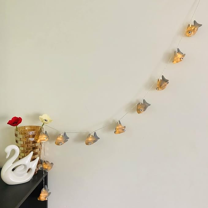 5.4 FT 10 LED Children's Room LED Tiger Shark String Lights Battery Operated for Holiday Wall Window Tree Home Party Camping Decoration (Tiger Shark)
