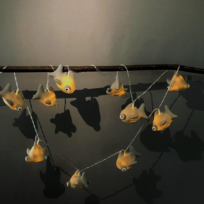 5.4 FT 10 LED Children's Room LED Tiger Shark String Lights Battery Operated for Holiday Wall Window Tree Home Party Camping Decoration (Tiger Shark)