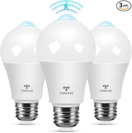 Motion Sensor Light Bulbs, 13W (100Watt Equivalent), Motion Activated Dusk to Dawn Security LED Bulb, 5000K Daylight, Energy-Efficient, for Indoor and Outdoor Lighting, Porch, Stairs, Hallway 3Pack