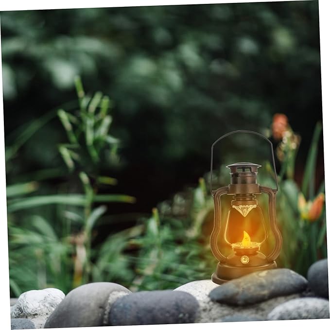 PRETYZOOM Retro Handheld Kerosene Lamp Portable Decorative Light for Home Bar Rechargeable Vintage Lantern Warm Glow for Festivals and Cozy Atmospheres