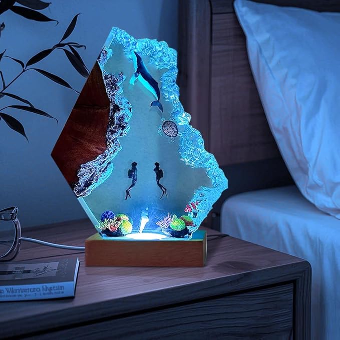 Humpback Whale Ocean Resin Lamp, Handmade Table Relaxing Mood Lamp with USB Port, Art Ornaments for Home Office Decor, Scuba Diver Gift for Birthday Holiday, Valentine's Day Gifts for Husband