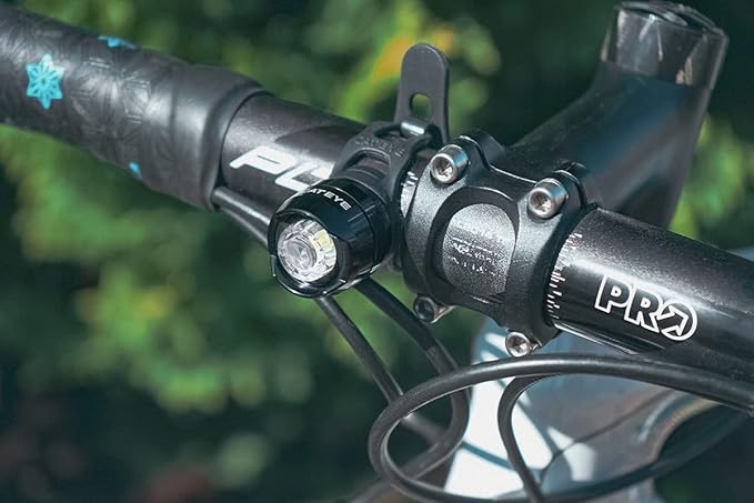 CATEYE ORB USB Rechargeable Safety Light – High-Visibility LED Flashing Bike Light, Multiple Lighting Modes, Durable Aluminum Design, Fits Road, MTB, Gravel Bikes