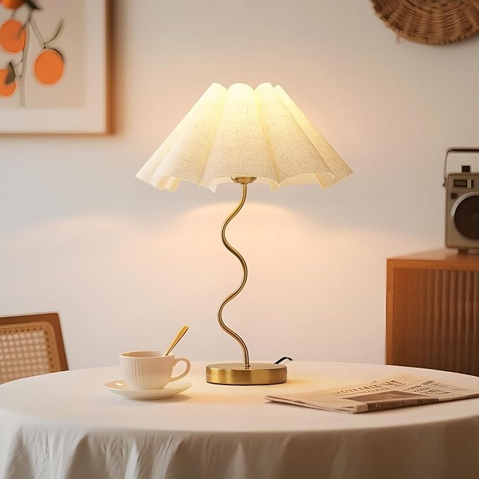 Small Table Lamp, Pleated Table lamp for Bedroom, Bedside Lamps for Nightstand with Linen Lampshade, Modern Lamp for Bedroom Home Office Decor, Gold.