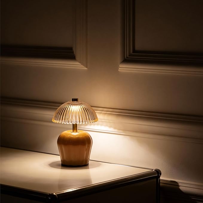 MJ PREMIER Small Cordless Lamp, Battery Operated Lamp with Timer, Mini Crystal Glass Mushroom Lampshade, Cute Small Table Lamps, Decorative Led Light for Bedroom Living Room Shelf (Brown)
