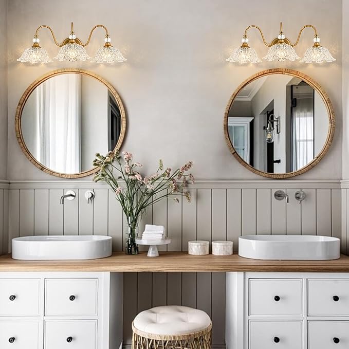 Vintage Bathroom Vanity Light, 3-Light Matte Brass Finish Vanity Light with Floral Clear Glass Shades, Retro Wall Sconce for Bathroom, Dressing Table