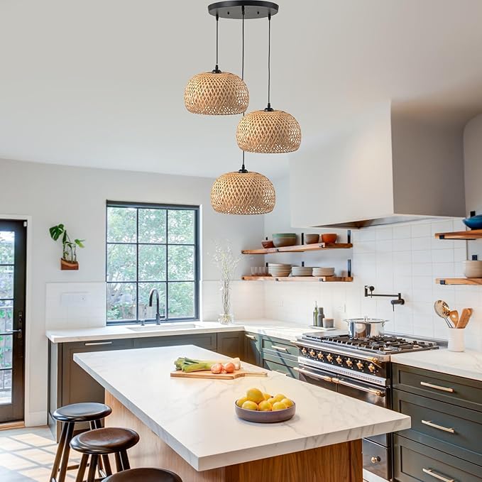 Rattan Chandelier Lighting 3-Light Wicker Pendant Light Bohemia Hand Woven Bamboo Shades Vintage Mid Century Pendant Lights for Kitchen Island Farmhouse Dining Table