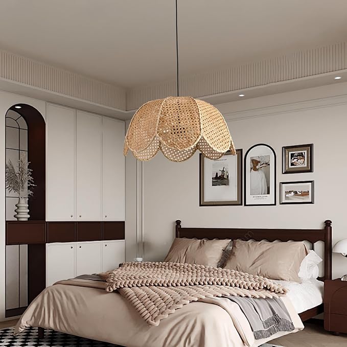 3-Light Rattan Pendant Light Fixtures,18.9" Boho Natural Rattan Hanging Lamp,Hand-Woven Flower Shaped Ceiling Chandelier for Dining Living Bedroom Kitchen Farmhouse