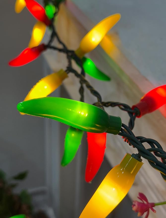 Red Green and Yellow Chili Pepper String Lights, 13.6Ft Multicolor Christmas Decorations Lights with 35 Hot Chili Pepper Bulbs, Warm White Chili Pepper Lights for Kitchen Patio Garden Cinco de Mayo