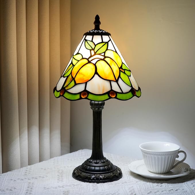 Small Tiffany Lamp Stained Glass Lamp Yellow Apricot Fruit Decor Table Lamp for Living Room Corner Side Kitchen Bedroom Bedside Coffee Shops Home Office 8 Inch 90s 80s Vintage Style Desk Lamp