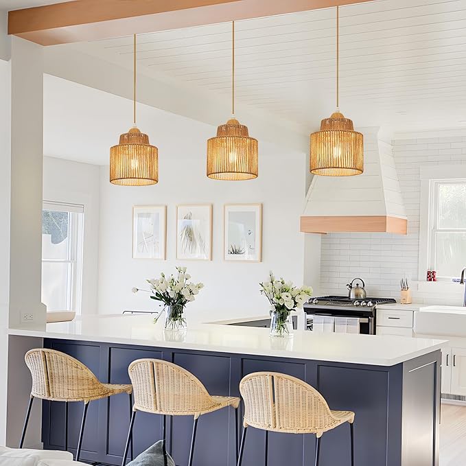 Boho Rattan Pendant Light Kitchen Island,Farmhouse Chandeliers Adjustable Height Hanging lamp for Dining Room,Kitchen Ceiling Lights Fixtures with Round Woven Wicker Lampshade Lighting