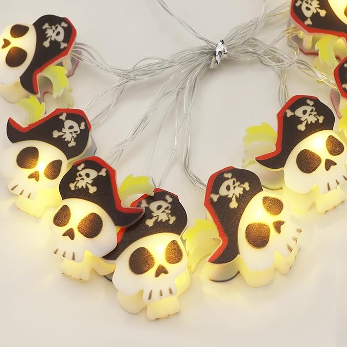 Halloween String Lights, Battery Operated 9.8FT 20 LED Pirate Skull Decorative Lights for Indoor Outdoor Halloween Party Yard Porch Decor