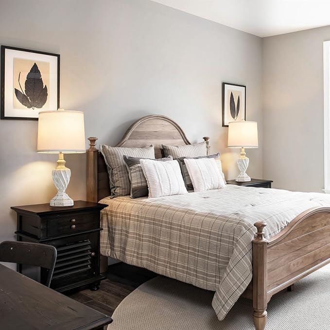 22.4" Farmhouse Table Lamps for Bedrooms Set of 2, Rustic Resin End Table Lamps for Living Room Gold Trim Base, Bedside Nightstand Lamps, Bulbs Included