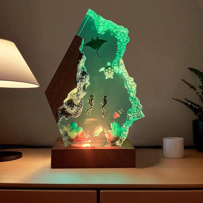 Handmade 3D Ocean Resin Lamp - USB Powered Resin Ocean Night Light with Wooden Base, Variable Lights, Scuba Diver Gifts, Diving Enthusiast Collectibles, Unique Thanksgiving Day and Christmas Gifts