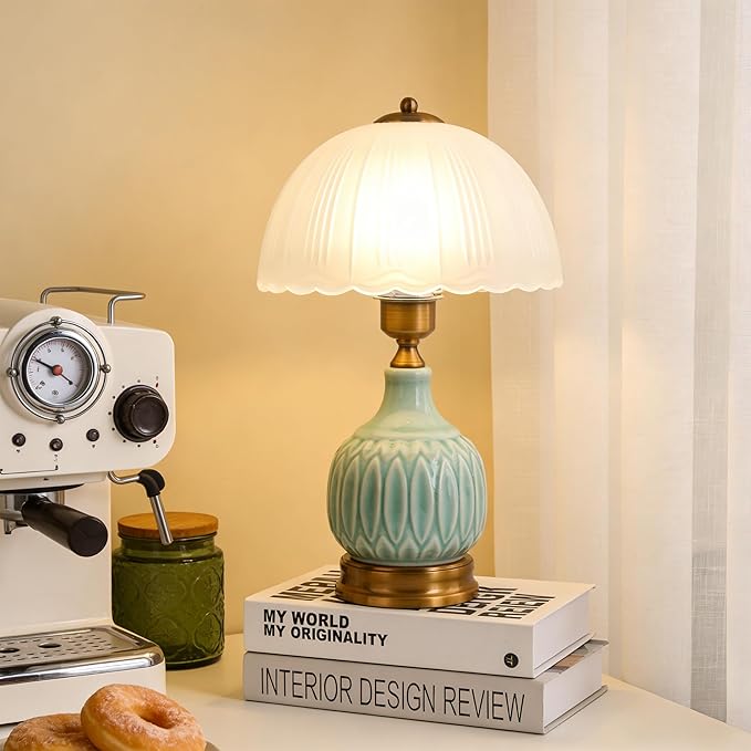 Table Lamps Ceramic Retro Lamp for Living Room,16" Modern Bedside Nightstand Traditional Lamps, Classic Chinoiserie Green Glass Lamp for Home (Retro)