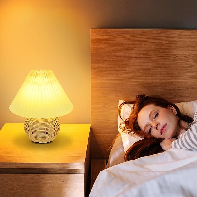 STOBAZA Table Lamp with Pleated Lampshade Small Night Light USB Port Soft Ambient Light for Bedroom Office Dormitory 11.02X9.44X9.44In Compact Bedside Desk Lamp