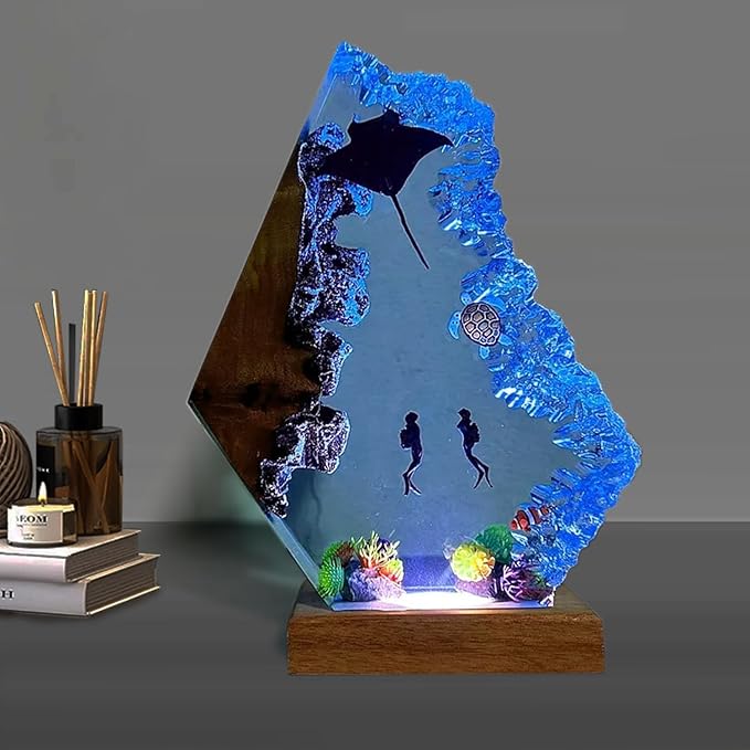 Handmade 3D Ocean Resin Lamp - USB Powered Resin Ocean Night Light with Wooden Base, Variable Lights, Scuba Diver Gifts, Diving Enthusiast Collectibles, Unique Thanksgiving Day and Christmas Gifts