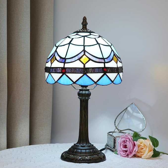 Tiffany Lamp 8 Inch Small Stained Glass Table Lamp Blue Mediterranean Handmade Warm Reading Bedside Lamp Dining Room Bedroom Living Room Office Study Tiffany Style Retro Home Decoration Crafts（feath）