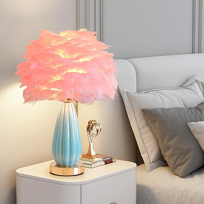 Pink Feather Table Lamp Creative Bedside Feather Lamp Simple Goose Furry Nightstand Light Fluffy Desk Lighting for Girl Bedroom Living Room Decoration Wedding Romantic Atmosphere