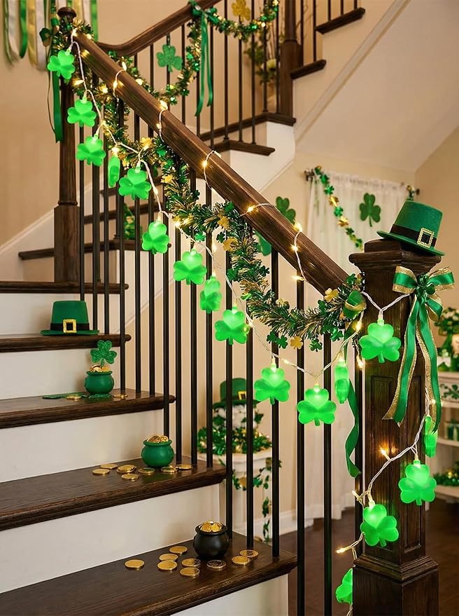 Shamrock String Lights, 8.5Ft St Patrick's Day Decorations String Lights with 10 Green Clover Lights, Connectable Shamrock Indoor Fairy Lights for St Patrick's Day Party Irish Holiday Garden Decor