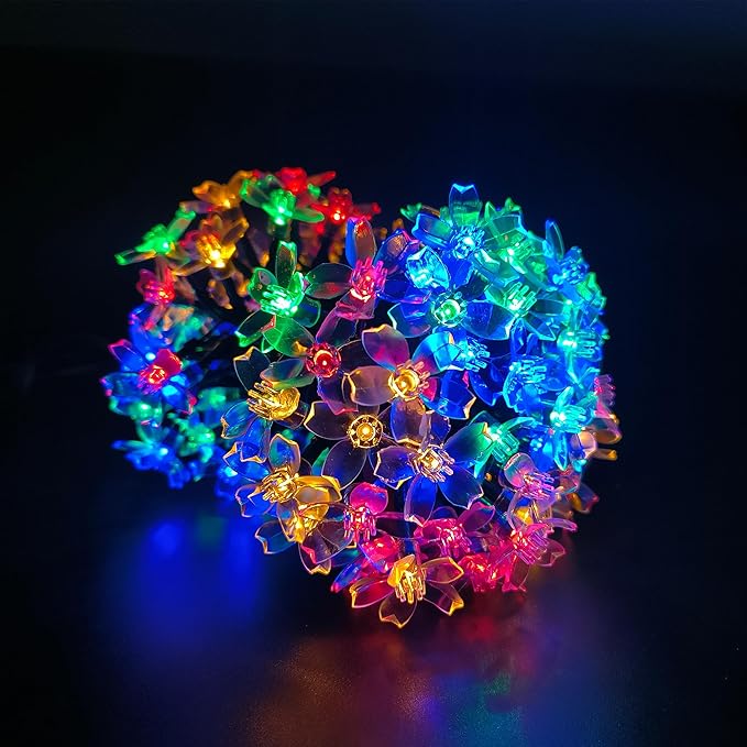 Solar String Lights for Outside，100 LED Solar Flower Lights Outdoor Waterproof ，Solar Powered Outdoor Decorative String Light for Yard, Lawn, Fence, Flower Garden, Christmas Tree (Multi-Colored)