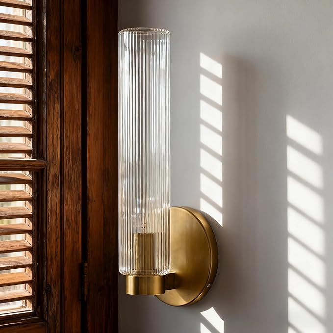 Fluted Textural Glass Wall Sconce, Modern Indoor Vanity Light, Glass Tube Wall Light Fixture with Metallic Finish, Wall Light fixtures for Bathroom, Mirror, Living Room, Bedroom (Brass)