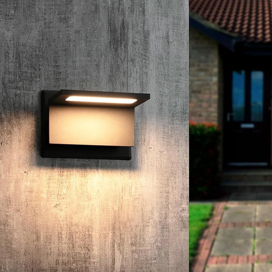 Modern Outdoor Wall Lights LED Integrated Wall Sconce Aluminum Porch Lights Exterior Wall Sconce Matte Black Outside Wall Mount Lights for Front Door House Garage 10W 680lm (Dark Grey)