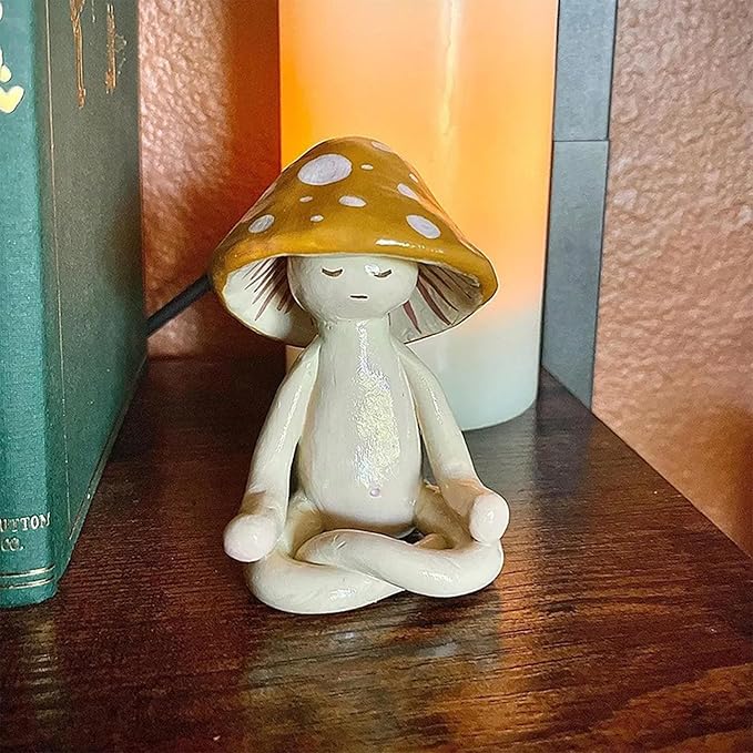Meditation Mushroom Resin Statue - Cute Yoga Meditation Mushroom Statue for Desk Living Room Resin Figurine for Home Patio Office Decor Cute Plant Statues for Tabletop Garden Backyard Decor