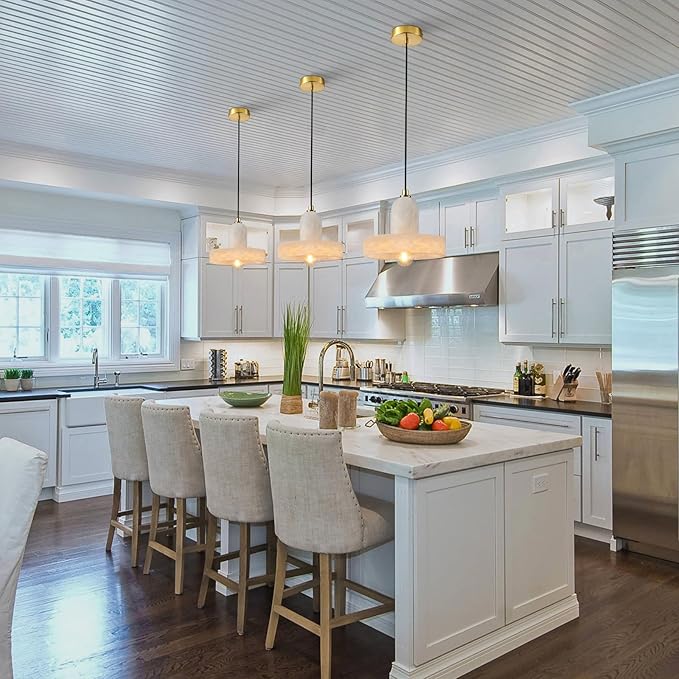 Alabaster Pendant Light for Kitchen Island, Modern Brass Hanging Light Fixture with Natural Alabaster Stone Shade, Adjustable Pendant Lighting Over Sink, Dining, Bar, Counter - 1 Pack