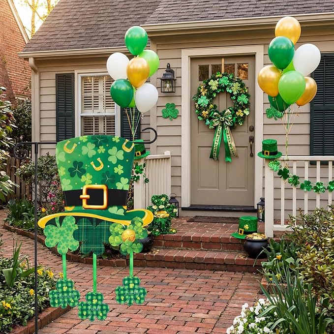 VIHOSE Lighted St. Patrick's Day Garden Flag, 12 x 18 Inch 8 Modes Double Sided Solar Ireland Decorations, LED hat Clover Shamrocks Garden Flag, Lucky Outdoor Yard Decor for St Patrick Porch Lawn