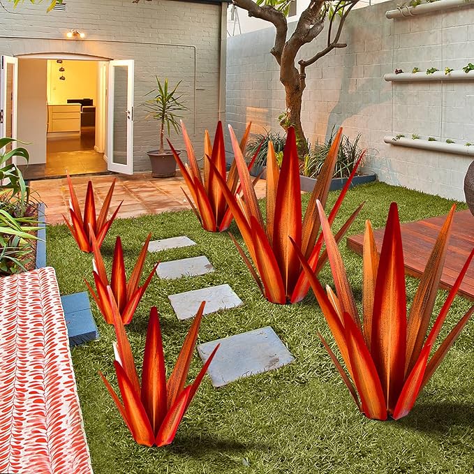 Large Tequila Rustic Sculpture, Rustic Metal Agave Plants for Outdoor Patio Yard, Home Decor Hand Painted Garden Yard Statue, Lawn Ornaments Yard Stakes (Red - L)